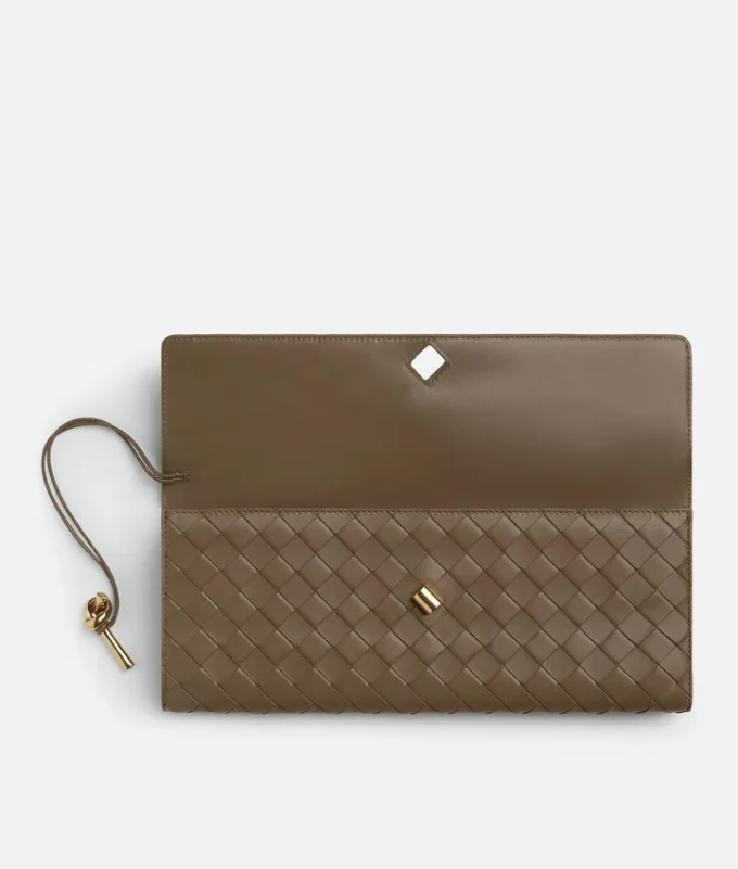 Andiamo Clutch
