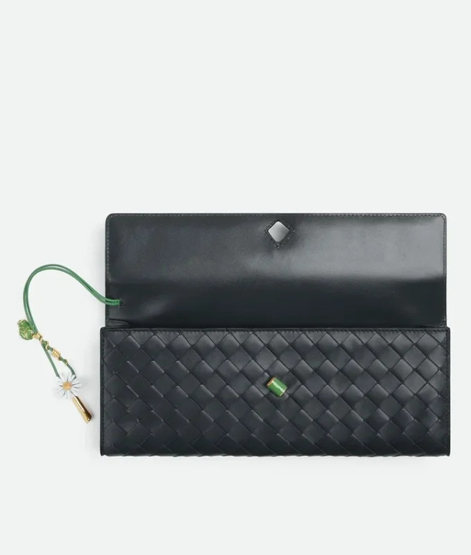 Andiamo Clutch