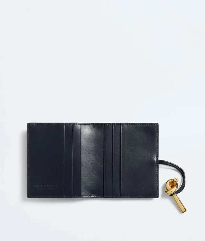 Andiamo kortfodral med lock Andiamo kortfodral med lock