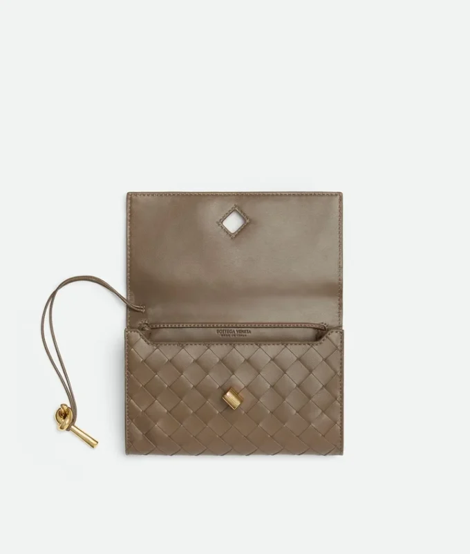 Andiamo-pouch med rem Andiamo-pouch med rem