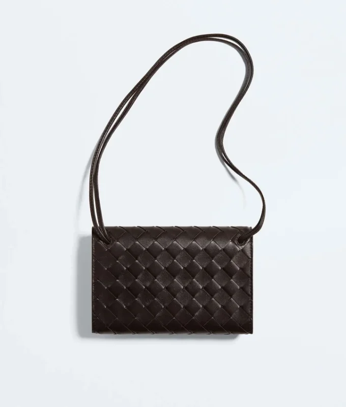 Andiamo-pouch med rem Andiamo-pouch med rem