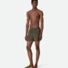 Badshorts i nylon med Intrecciato-mönster Badshorts i nylon med Intrecciato-mönster
