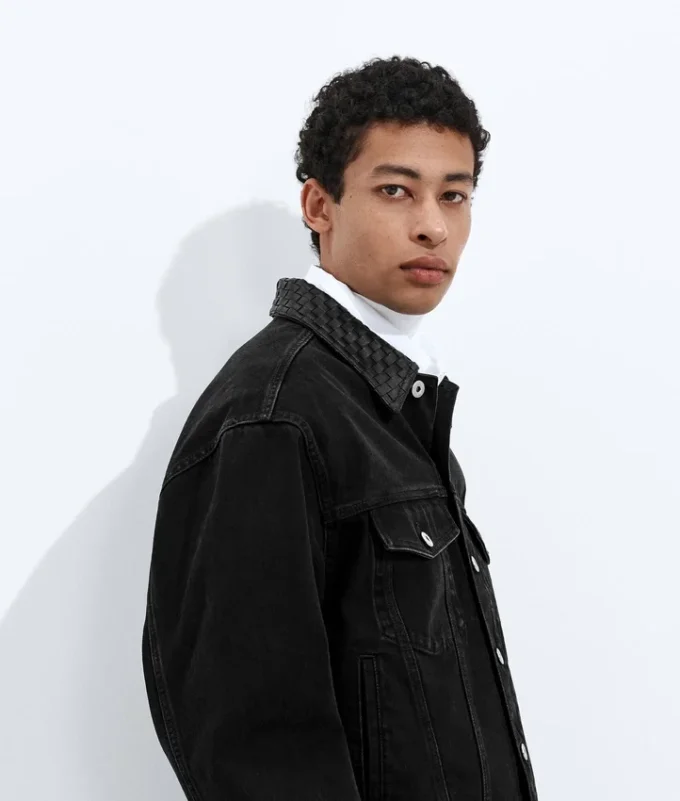 Blek svart jeansjacka Blek svart jeansjacka