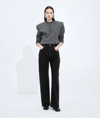 Blekta svarta jeans med vida ben