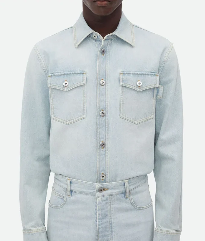 Extra blekt denimskjorta Extra blekt denimskjorta
