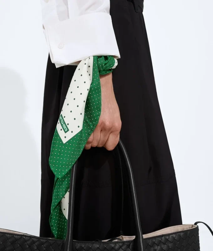Foulard i silketwill Foulard i silketwill
