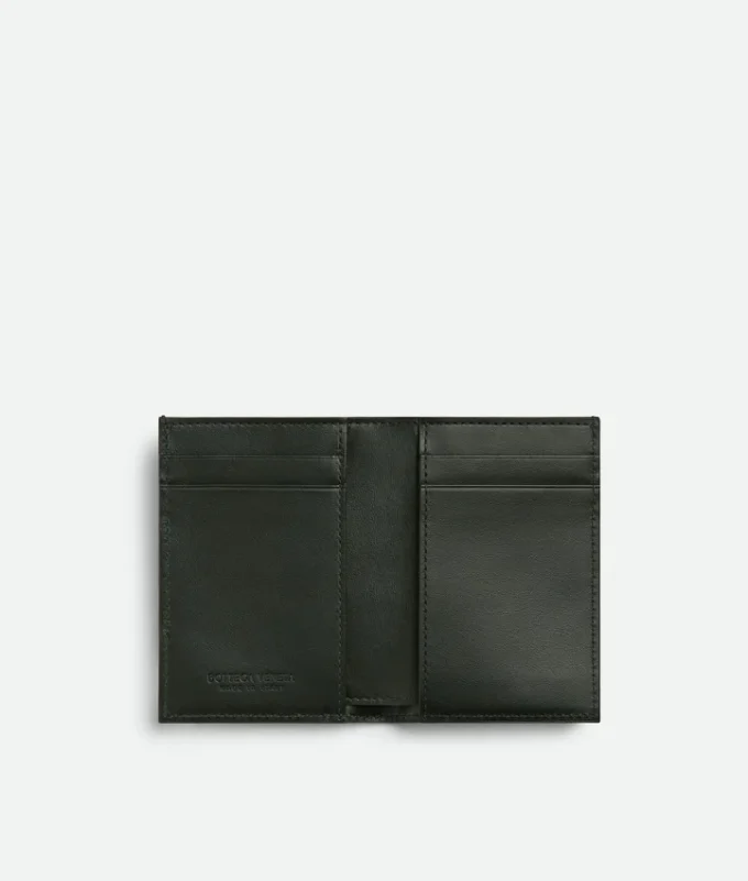 Intrecciato Diagonal Slim Flap kortfodral Intrecciato Diagonal Slim Flap kortfodral
