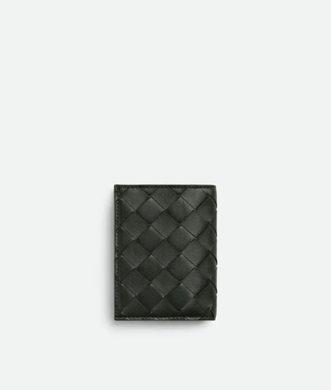 Intrecciato Diagonal Slim Flap kortfodral Intrecciato Diagonal Slim Flap kortfodral