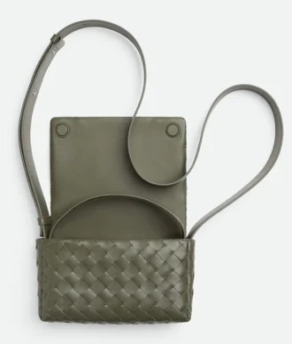 Intrecciato miniväska med lock