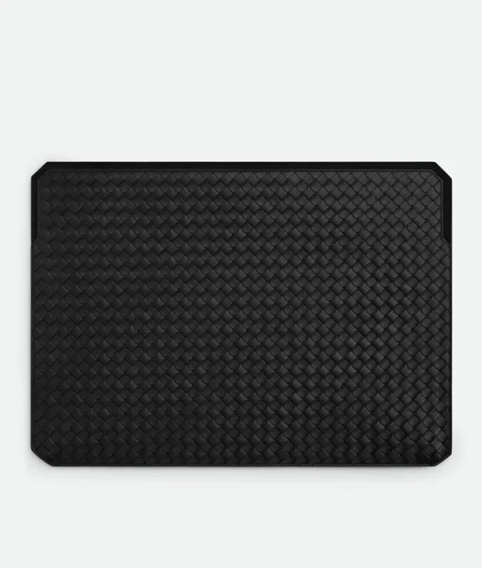 Intrecciato Piccolo-fodral för MacBook Pro Intrecciato Piccolo-fodral för MacBook Pro