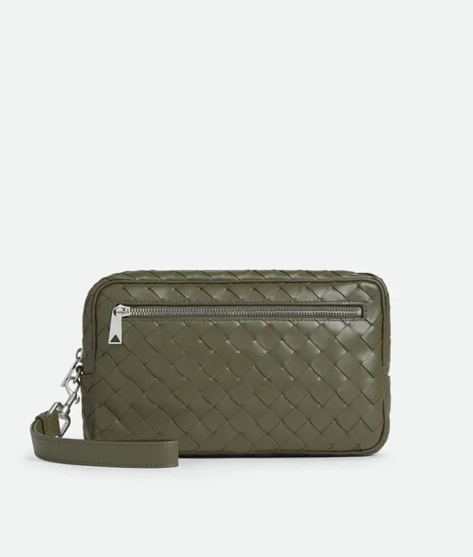 Intrecciato-pouch med handledsrem Intrecciato-pouch med handledsrem