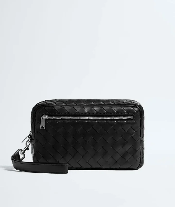 Intrecciato-pouch med handledsrem Intrecciato-pouch med handledsrem