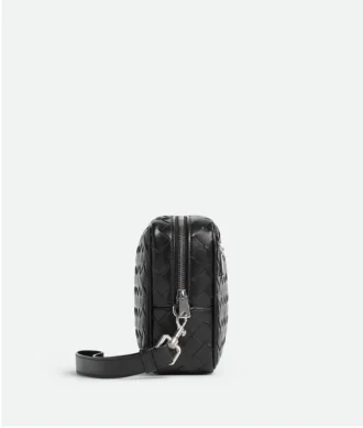Intrecciato-pouch med handledsrem Intrecciato-pouch med handledsrem