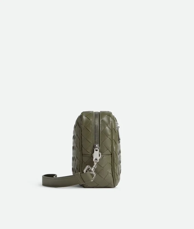 Intrecciato-pouch med handledsrem Intrecciato-pouch med handledsrem