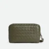 Intrecciato-pouch med handledsrem Intrecciato-pouch med handledsrem