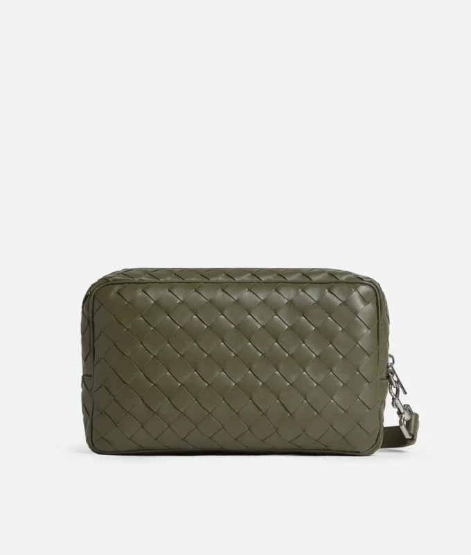 Intrecciato-pouch med handledsrem Intrecciato-pouch med handledsrem