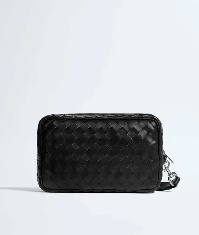Intrecciato-pouch med handledsrem Intrecciato-pouch med handledsrem