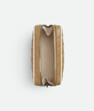 Intrecciato Teen-pouch med dragkedja Intrecciato Teen-pouch med dragkedja