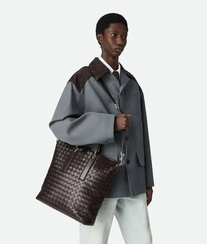 Intrecciato-tote med dragkedja Intrecciato-tote med dragkedja