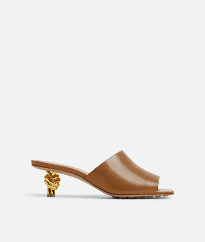 Knot Mule Knot Mule