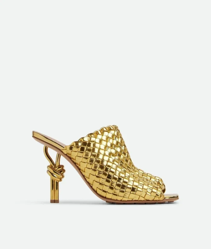 Knot Mule Knot Mule