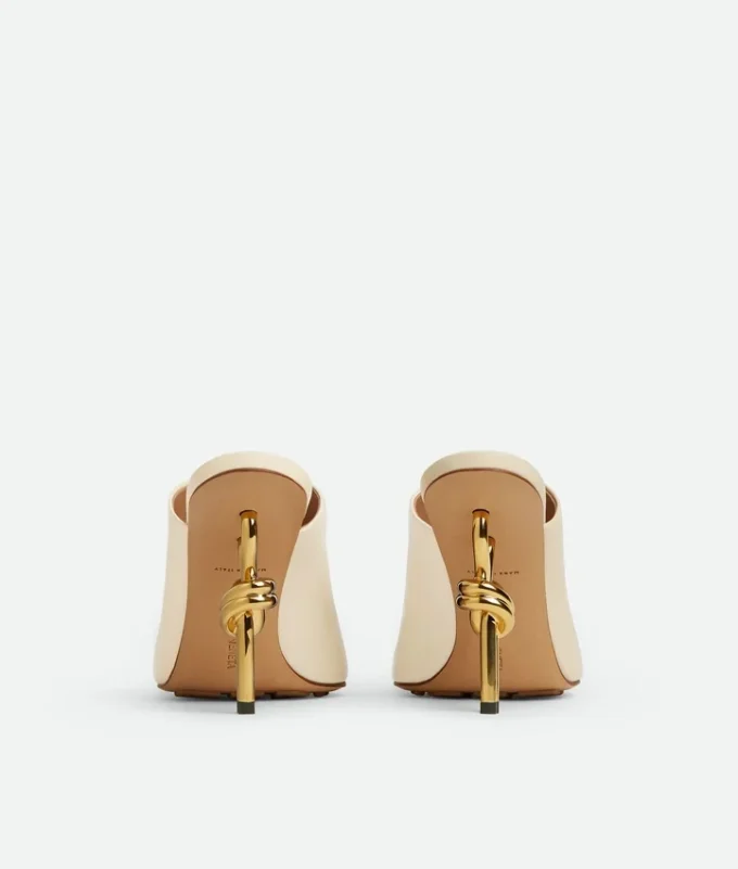 Knot Mule Knot Mule