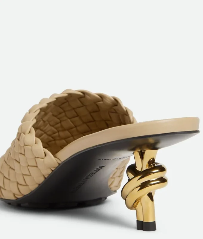 Knot Mule Knot Mule