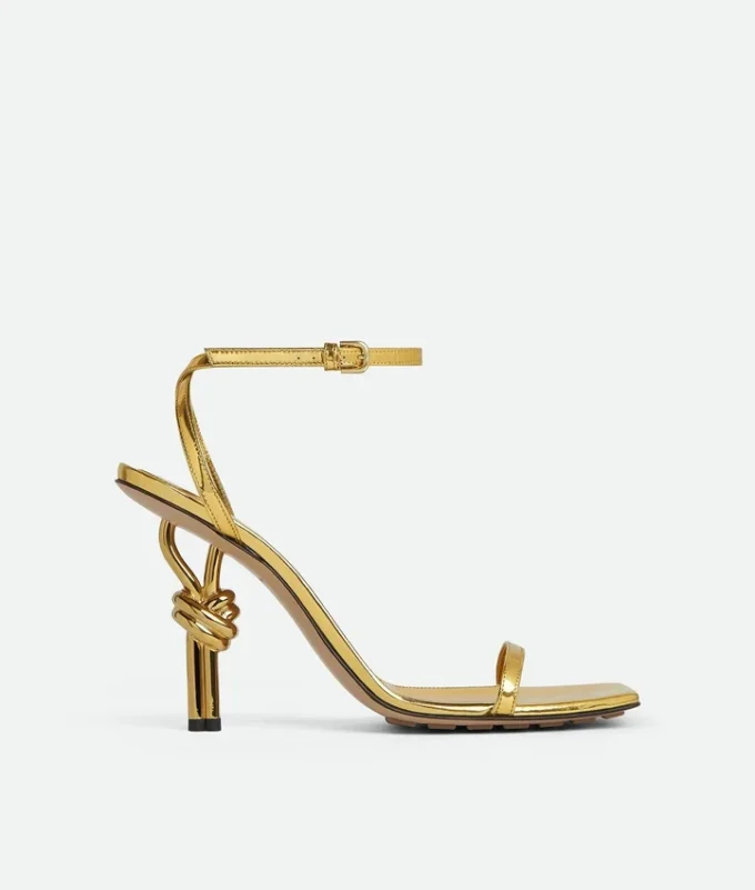 Knot-sandal Knot-sandal