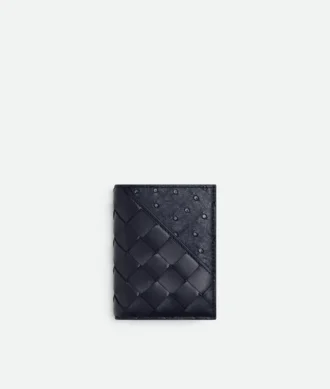 Kortfodral i Intrecciato med diagonala flikar