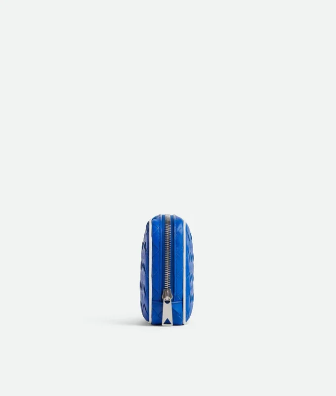 Liten Intrecciato-pouch med dragkedja Liten Intrecciato-pouch med dragkedja