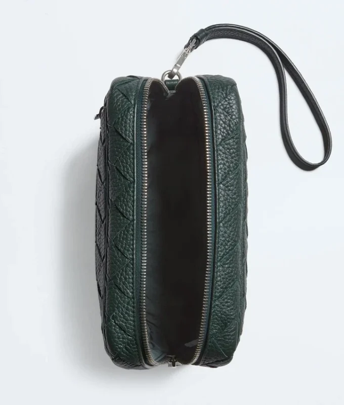 Liten Intrecciato-pouch med handledsrem Liten Intrecciato-pouch med handledsrem