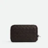 Liten Intrecciato-pouch med handledsrem Liten Intrecciato-pouch med handledsrem