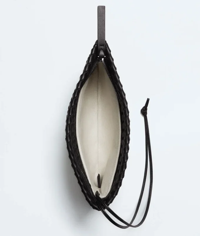 Mare Pouch Mare Pouch