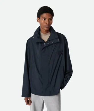 Packbar nylonblouson med huva Packbar nylonblouson med huva