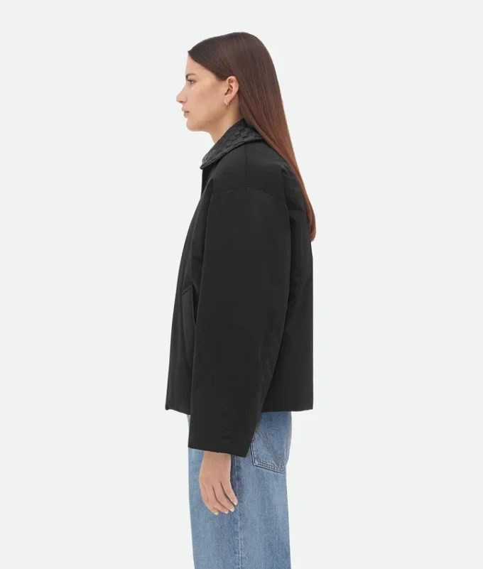 Pufferjacka i teknisk nylon Pufferjacka i teknisk nylon