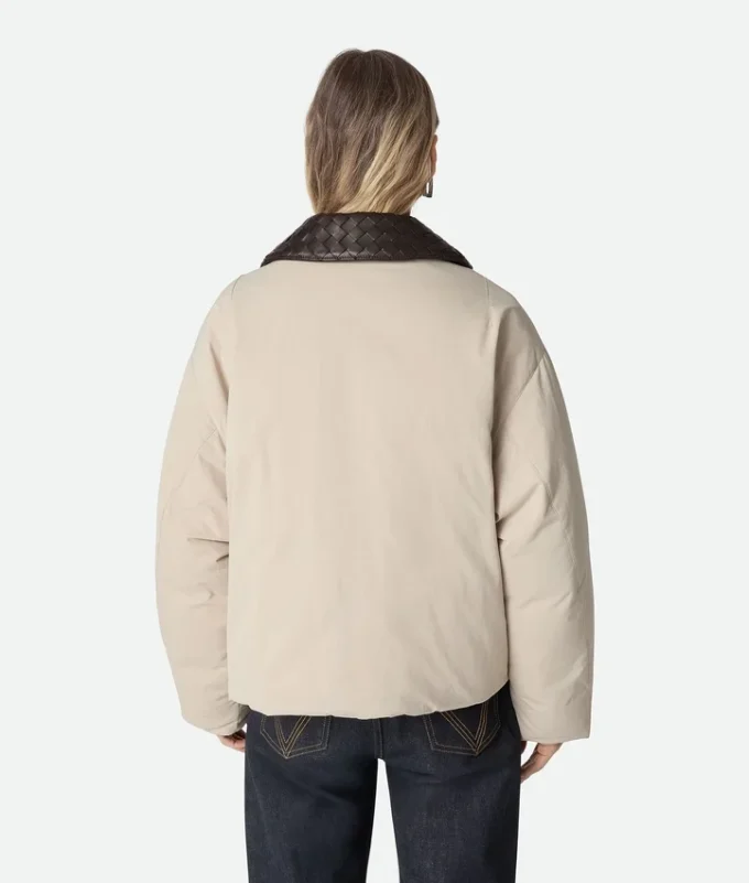 Pufferjacka i teknisk nylon Pufferjacka i teknisk nylon