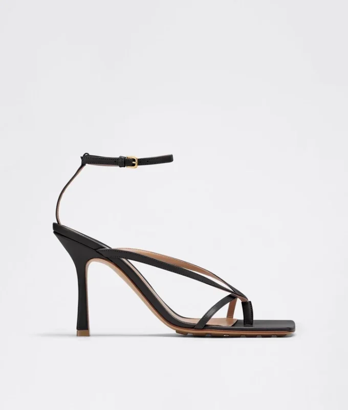 Sandaler med stretchrem Sandaler med stretchrem