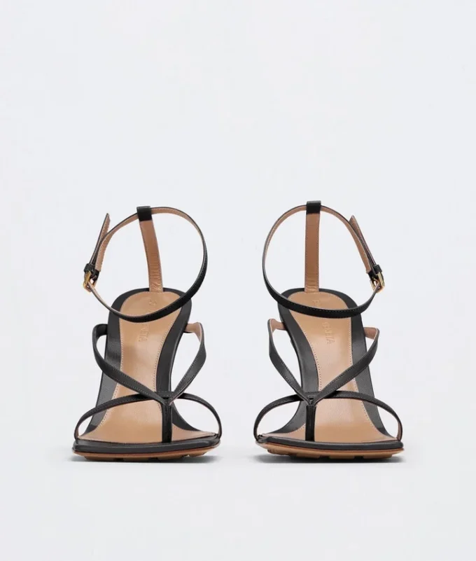 Sandaler med stretchrem Sandaler med stretchrem