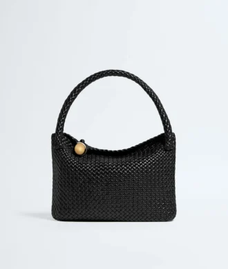 tosca 1 1 330x389 - Tosca