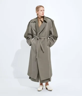 Trenchcoat i bomulls- och silkegabardin Trenchcoat i bomulls- och silkegabardin