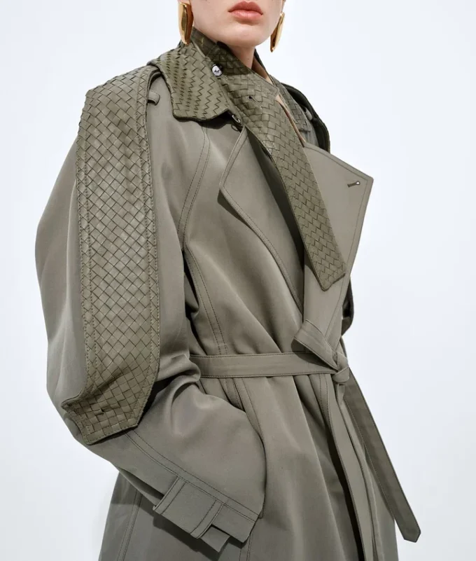 Trenchcoat i bomulls- och silkegabardin Trenchcoat i bomulls- och silkegabardin
