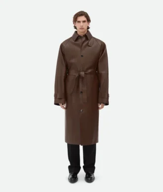 Trenchcoat i laminerat läder